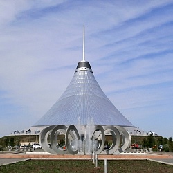 Khan Shatyr