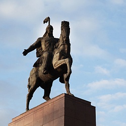 Manas monument